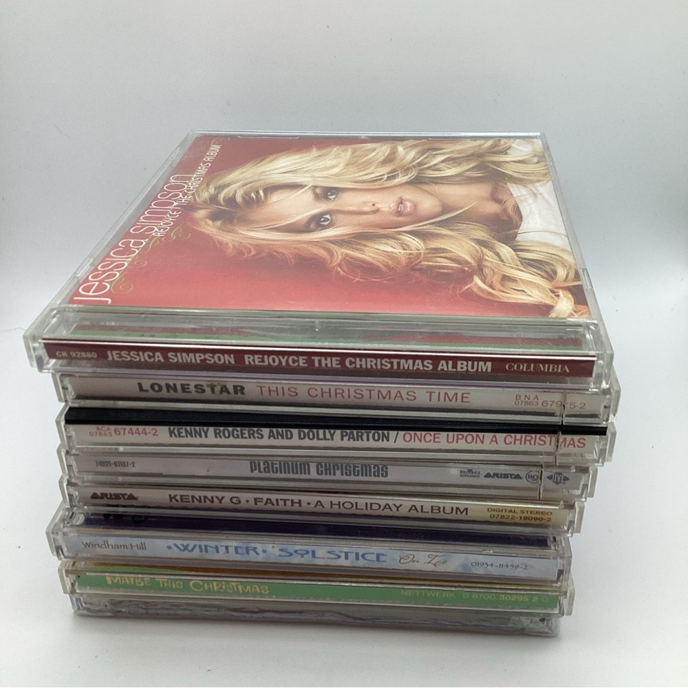 Christmas music 8 CD Lot Kenny Rogers Jessica Simpson Lonestar Kenny G And More